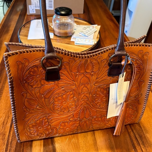 ANABAGLISH Victoria Leather Tote - Picture 9 of 13